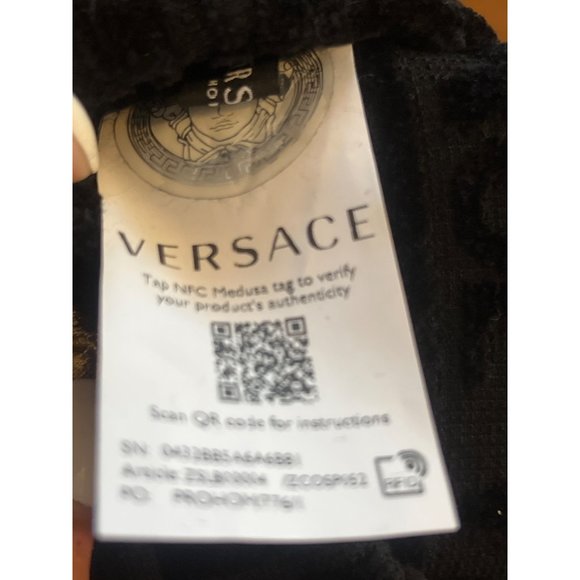 Versace Medusa Logo Mania Embroidered Slipper in Black Small 5,5-6.5 New Womens - Picture 4 of 8